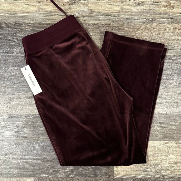 Calvin Klein Women's Burgundy Solid Velvet High Rise Trousers Pants Size 2X NWT - Picture 2 of 4
